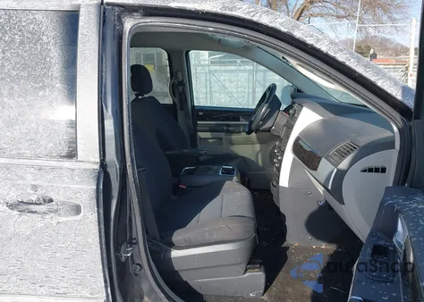 2010 Dodge Grand Caravan Sxt из США, поврежденный, VIN 2D4RN5D19AR260156